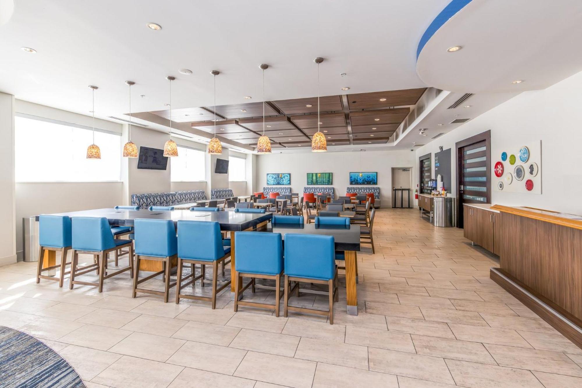 Holiday Inn Express & Suites Downtown Louisville By Ihg Zewnętrze zdjęcie