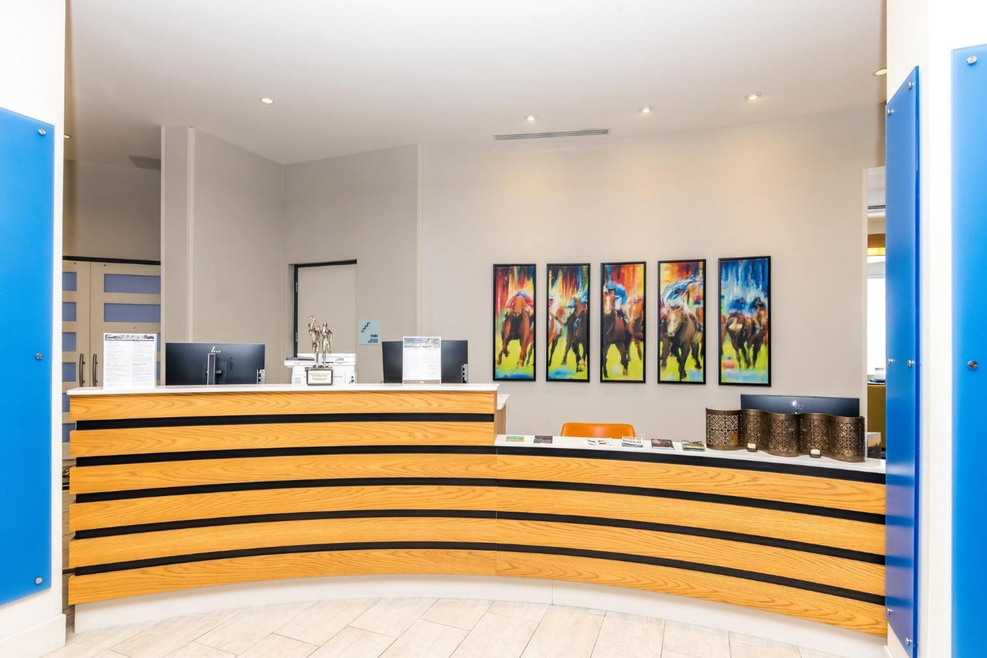 Holiday Inn Express & Suites Downtown Louisville By Ihg Zewnętrze zdjęcie