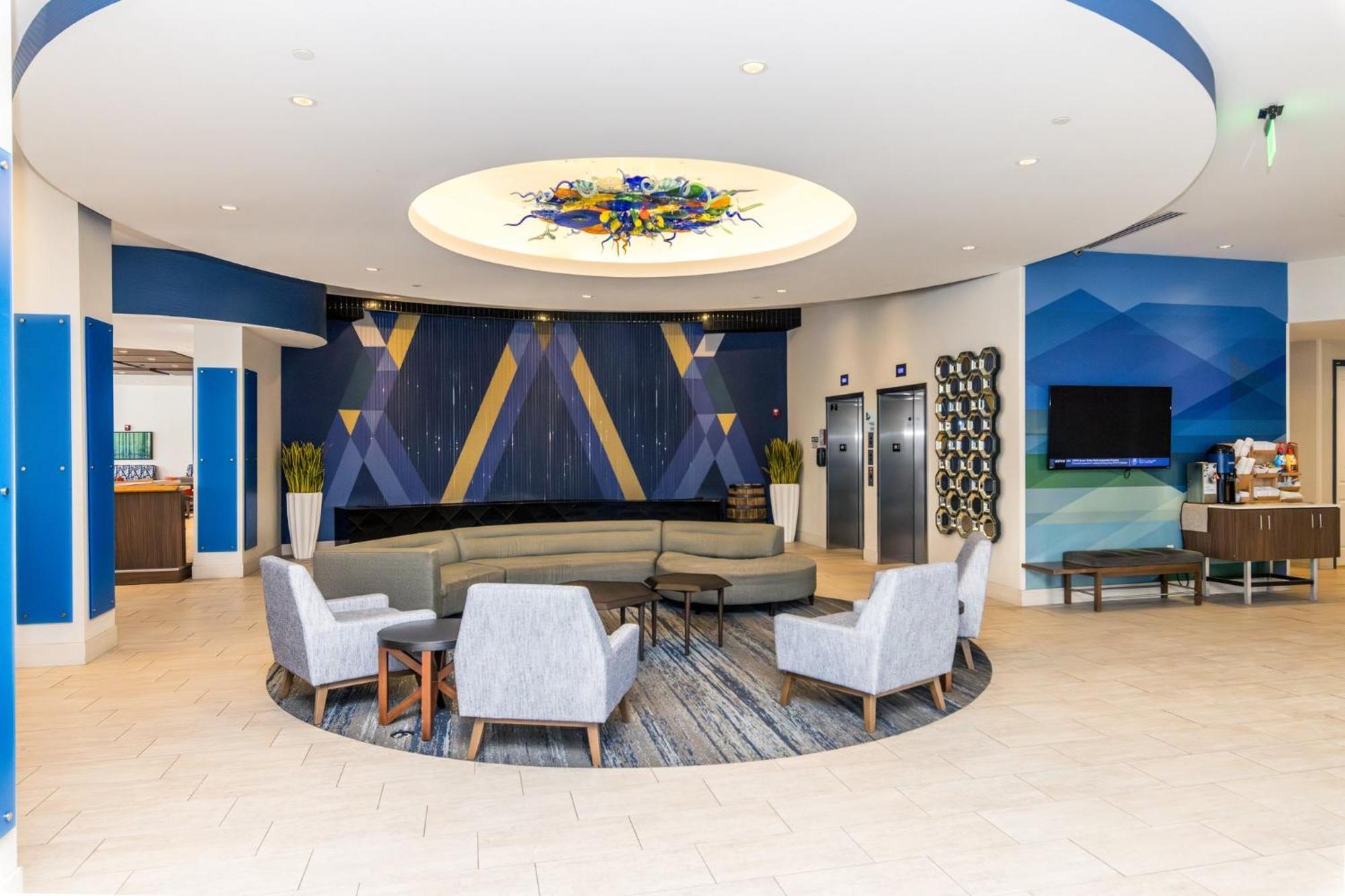 Holiday Inn Express & Suites Downtown Louisville By Ihg Zewnętrze zdjęcie