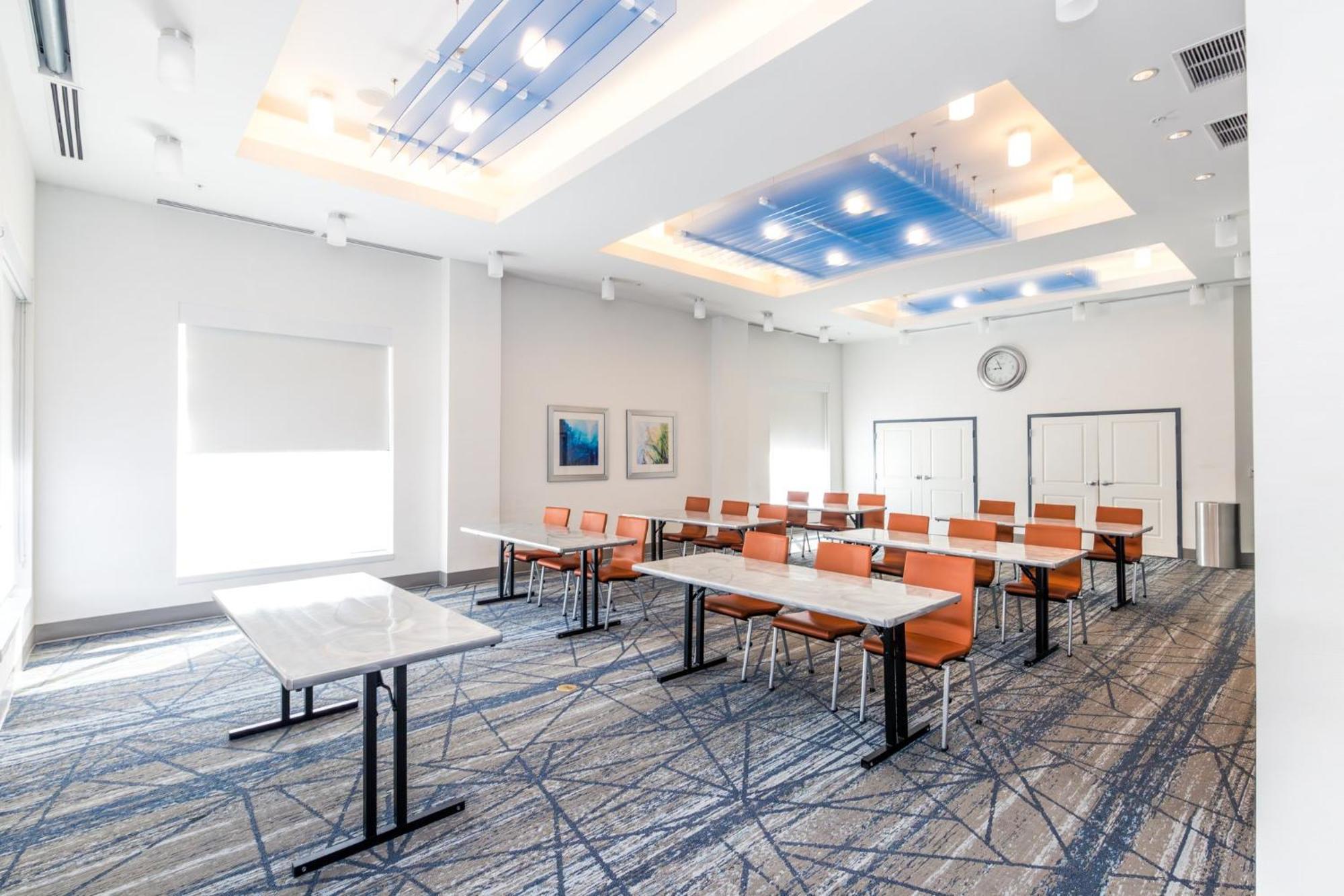 Holiday Inn Express & Suites Downtown Louisville By Ihg Zewnętrze zdjęcie